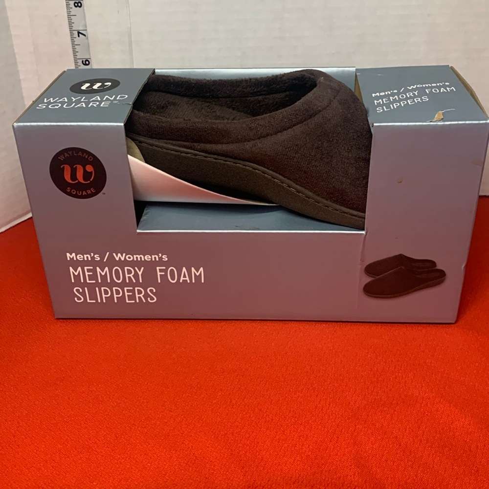 Unisex slippers faux fur lining high density memory foam brown Med. M 6–7 W 7–8